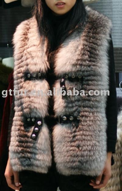 fox fur waistcoat (gilet en fourrure de renard)