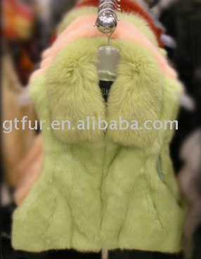 rabbit fur waistcoat with fox collar (Kaninchenfell Weste mit Fuchskragen)