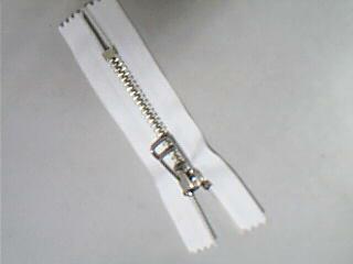 zipper (zipper)
