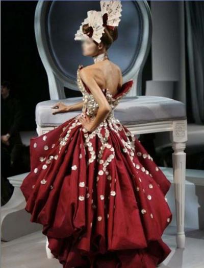 Party Gown (Ball) (Партия платья (Ball))