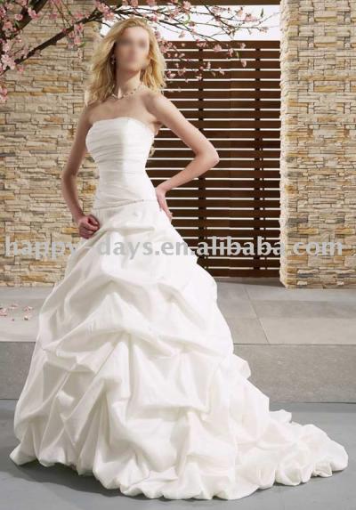 Fashionable Bridal Gown (La mode robe nuptiale)