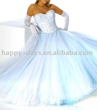 Stylish Wedding Wear with high-quality French Taffeta, Italian Organza (Tragen Sie stilvolle Hochzeit mit hochwertigen Taft Französisch, Italienisch Or)