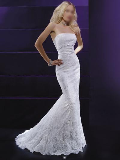 Wedding Gowns with fish tail (Robes de mariée avec une queue de poisson)