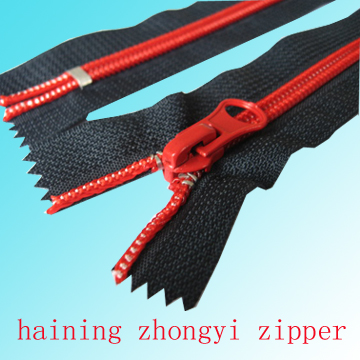 nylon zipper (нейлоновые молнии)