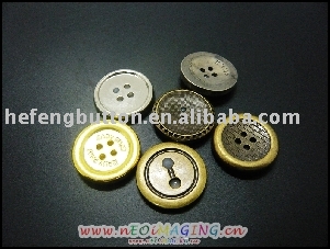 plastic button (bouton plastique)