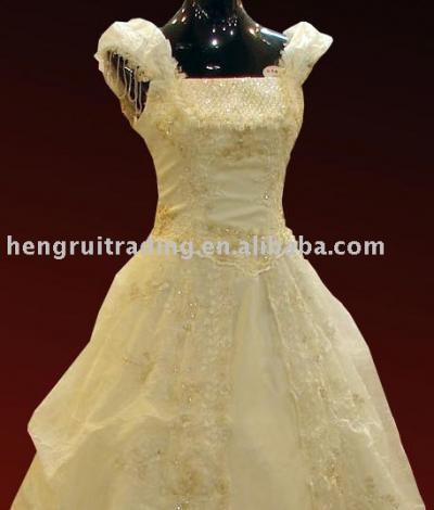 wedding dress (wedding dress)
