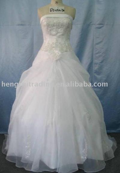wedding dress (wedding dress)