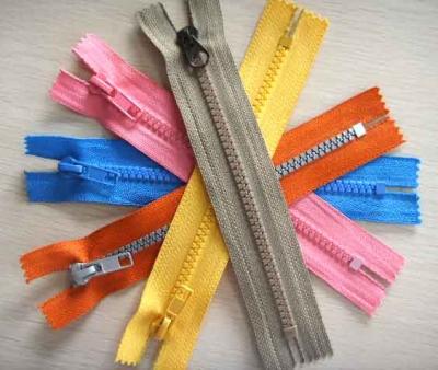 Plastic Zipper Close End (Kunststoff-Zipper Close End)