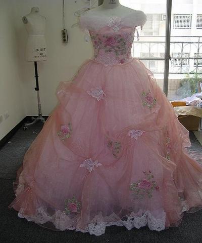 wedding dress (wedding dress)