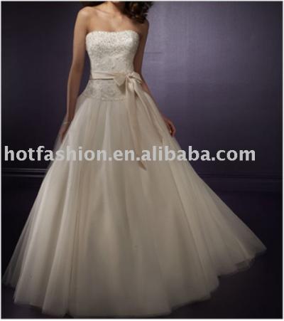 wedding dress (wedding dress)