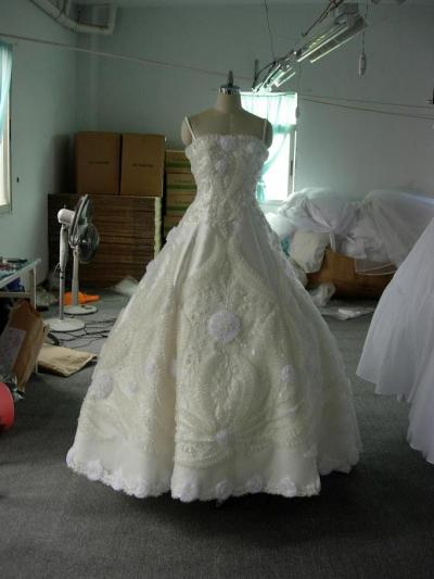 wedding dress (wedding dress)