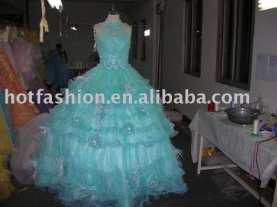 wedding dress (wedding dress)