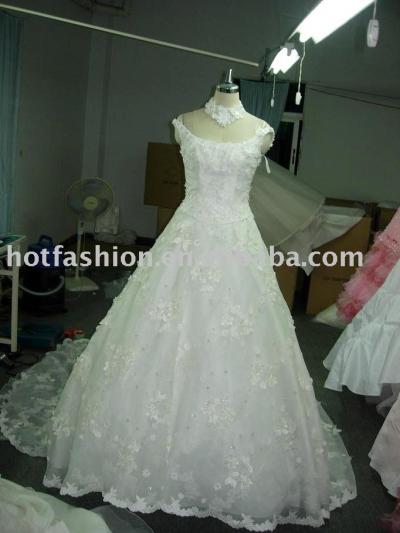 wedding dress (wedding dress)