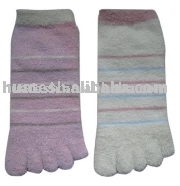 Feather Yarn Toe Socks (Feather Yarn Toe Socks)