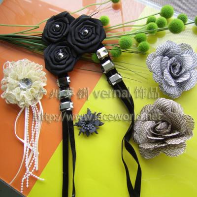 Corsage (Corsage)