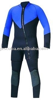 Wetsuits (Tauchanzüge)