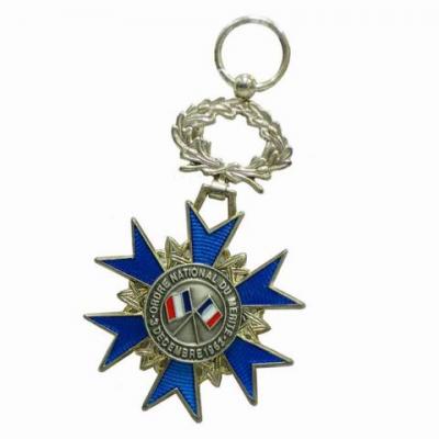 Metal Medals, Awards (Metal médailles, prix)