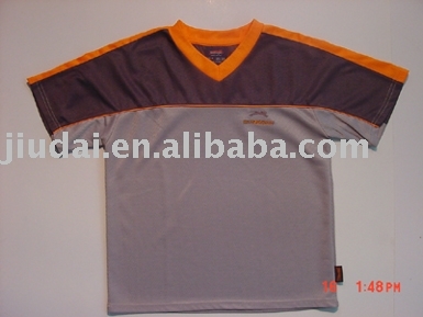 t shirt (t shirt)