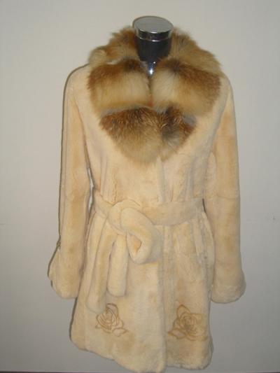 fur garment (fur garment)