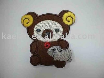 bear in sheep cloth Embroidered badge (ours en tissu moutons écusson brodé)