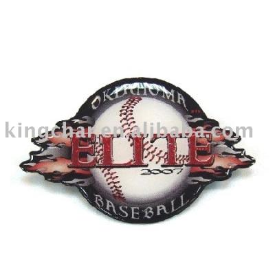lapel pin (épinglette)