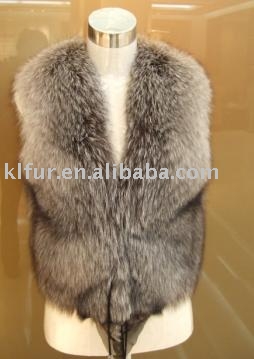 silver fox fur coat (silver fox fur coat)