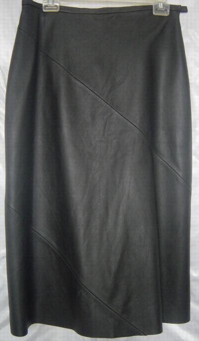 lamb leather skirt (jupe en cuir d`agneau)