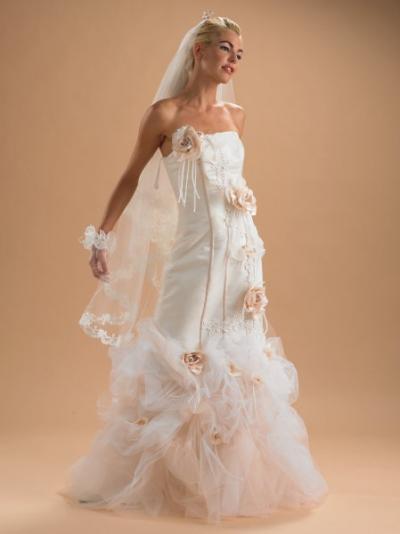Bridal Gown Spring 2006 Collection (Brautkleid Spring Collection 2006)