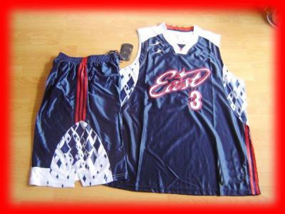 Sell ball jerseys t-shirt coats jeans (Vends maillots balle manteaux jeans t-shirt)
