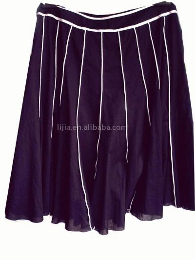 Lady`s Black Skirt (Lady `s Black Rock)