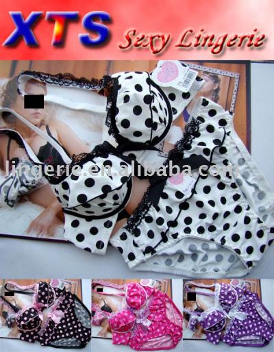 Lady`s bra set (Lady`s bra set)