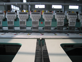 Automatic Cutting Thread Embroidery Machine (Automatic Cutting Thread Embroidery Machine)