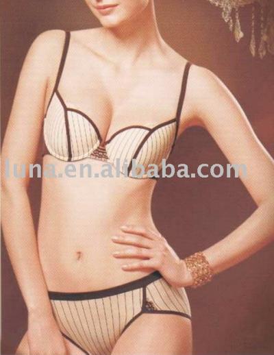 Underwear Set (Sous-vêtements Set)