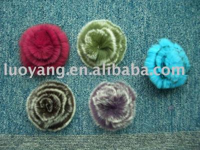 rabbit fur flower (fourrure de lapin fleur)