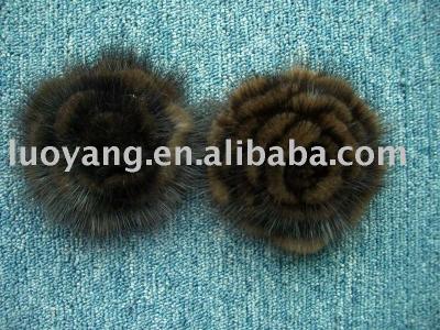 mink fur flower (vison fleur)