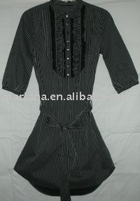 dress (robe)