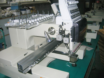 single head cap embroidery machine (seule tête de cap en broderie machine)