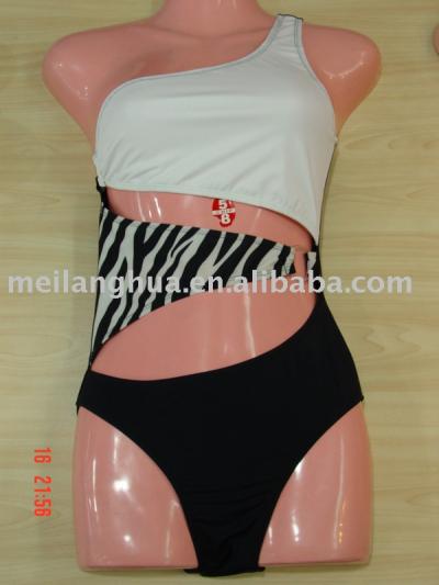 one-piece swimwear (one-piece swimwear)