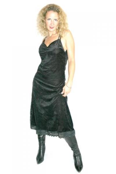 Ladies Velvet Dress (Ladies Velvet Dress)