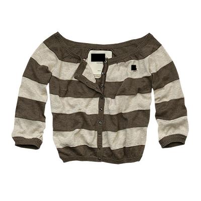 sweater (sweater)