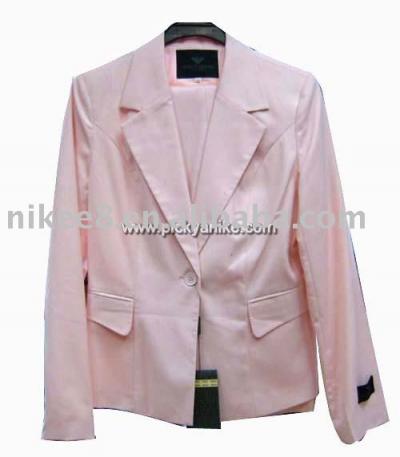 suit (suit)