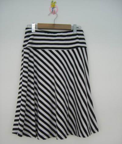 Ladies` Stripe Knitted Skirts