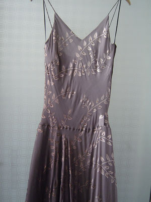 100% silk satin print dress (100% silk satin print dress)