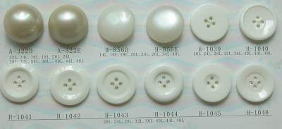 pearl button (pearl button)