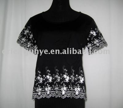Women`s casual dress with handmade embroidery (Women`s casual dress with handmade embroidery)