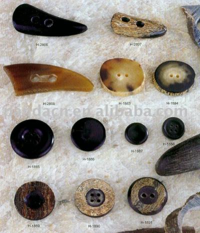 buffalo horn button (buffalo horn button)