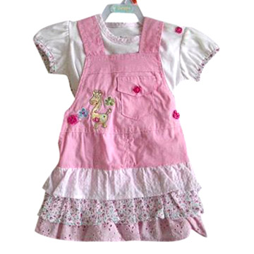 Girl`s dress (Girl`s dress)