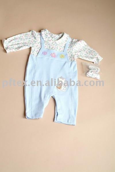 baby`s garment (Baby `s Kleid)