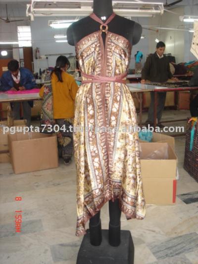 Multi Wear Scarf Dress (Multi Wear Schal Dress)