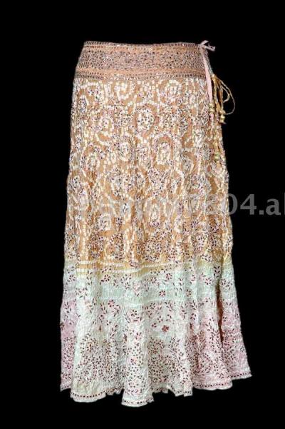 Bandhni Hand Embroidered Skirt (Bandhni Руки вышитая юбка)